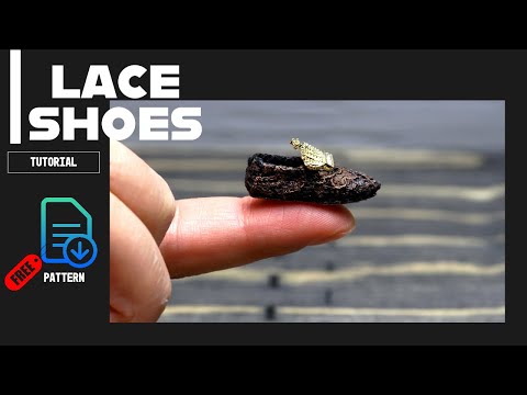 How to make miniature lace shoes for your dollhouse.